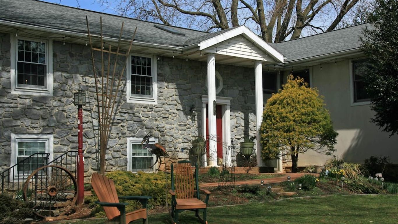 Carriage Corner Bed & Breakfast