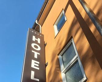 Cafe Hotel centrum - Bruchsal - Building