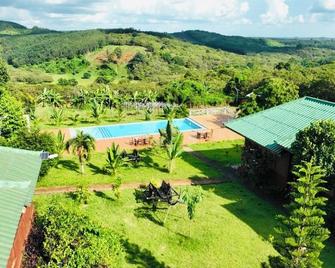 Ratanakiri Paradise Hotel & Restaurant - Banlung - Pool