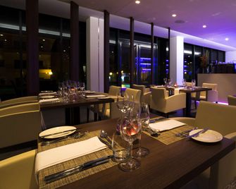 Fiesta Residences Boutique Hotel and Serviced Apartments. - Accra - Restaurant