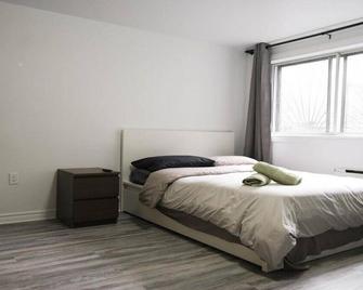 Studio apartment with 1 bed - 242 - Montreal - Bedroom