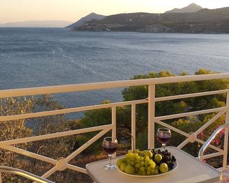 Kavos Bay Seafront Hotel - Агія Марина - Балкон