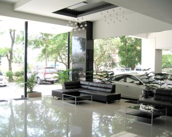 Yensabai Condotel - Pattaya - Lobby