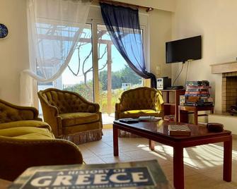 Beachfront Villa Socrates - Gennadi - Living room