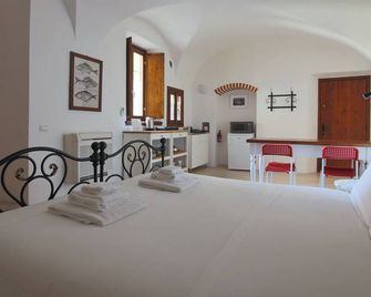 이탈리안웨이 - 피아차 캄피도글리오 3 - 렌노 - 침실