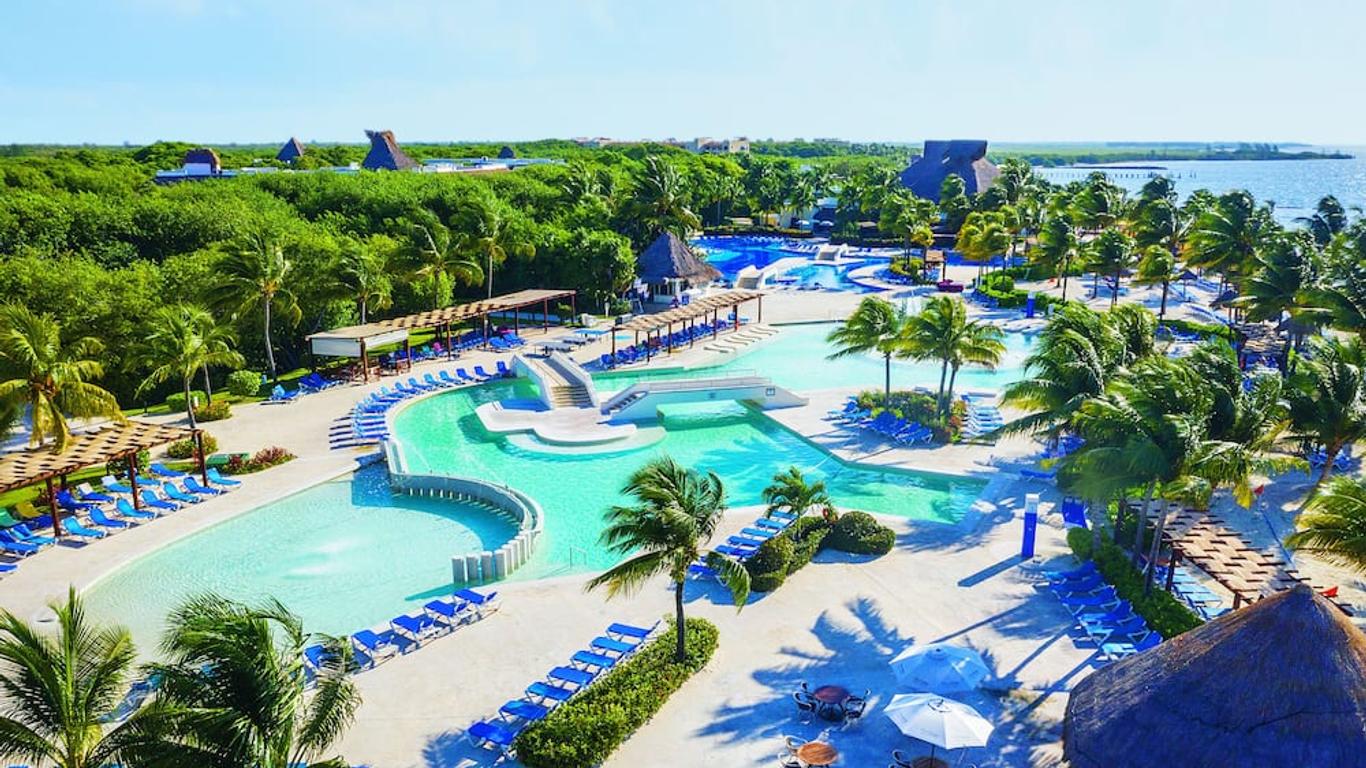 بلو باي جراند إزميرالدا بسعر شامل جميع الخدمات