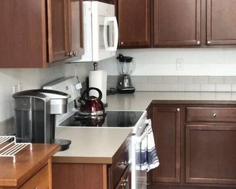 Nightly or short term rental in Medford. - Medford - Cocina