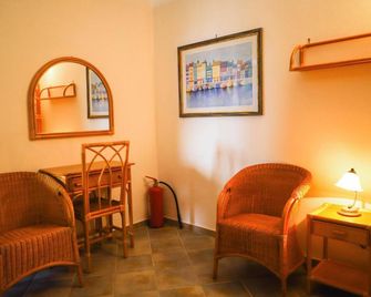 Residence Sole Dell'Argentario - Porto Santo Stefano - Living room