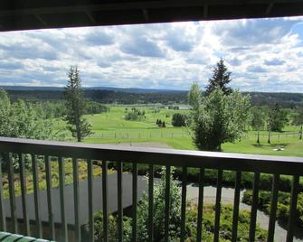 The 108 Golf Resort - 108 Mile Ranch - Balkon