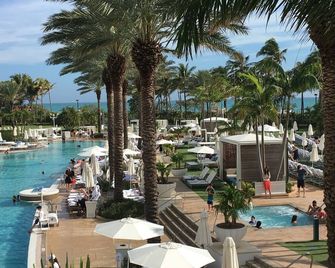 Guaranteed To Beat Hotel Rates - Renovated @ Fontainebleau - 1br Also Available - Miami Beach - Pool