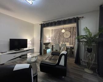 Appartement Cosy Au Coeur De Moulins Ave - Moulins - Wohnzimmer