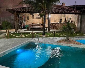 Casa a 90 Metros da Praia / Piscina / Sauna / Churrasqueira / Sinuca / Etc - Barra Nova - Pool
