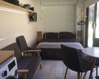 TopStay Accommodation A Tiny Home with bush views - Stanwell Park - Bedroom