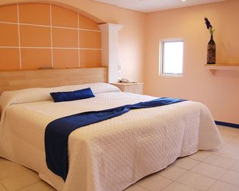 Hotel Express Alejandría - Xalapa - Bedroom