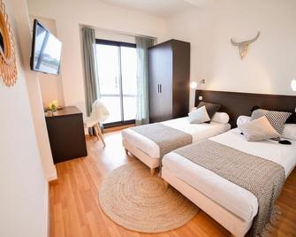 Single Fin Hotel & Lodge - Mamisan - Habitació