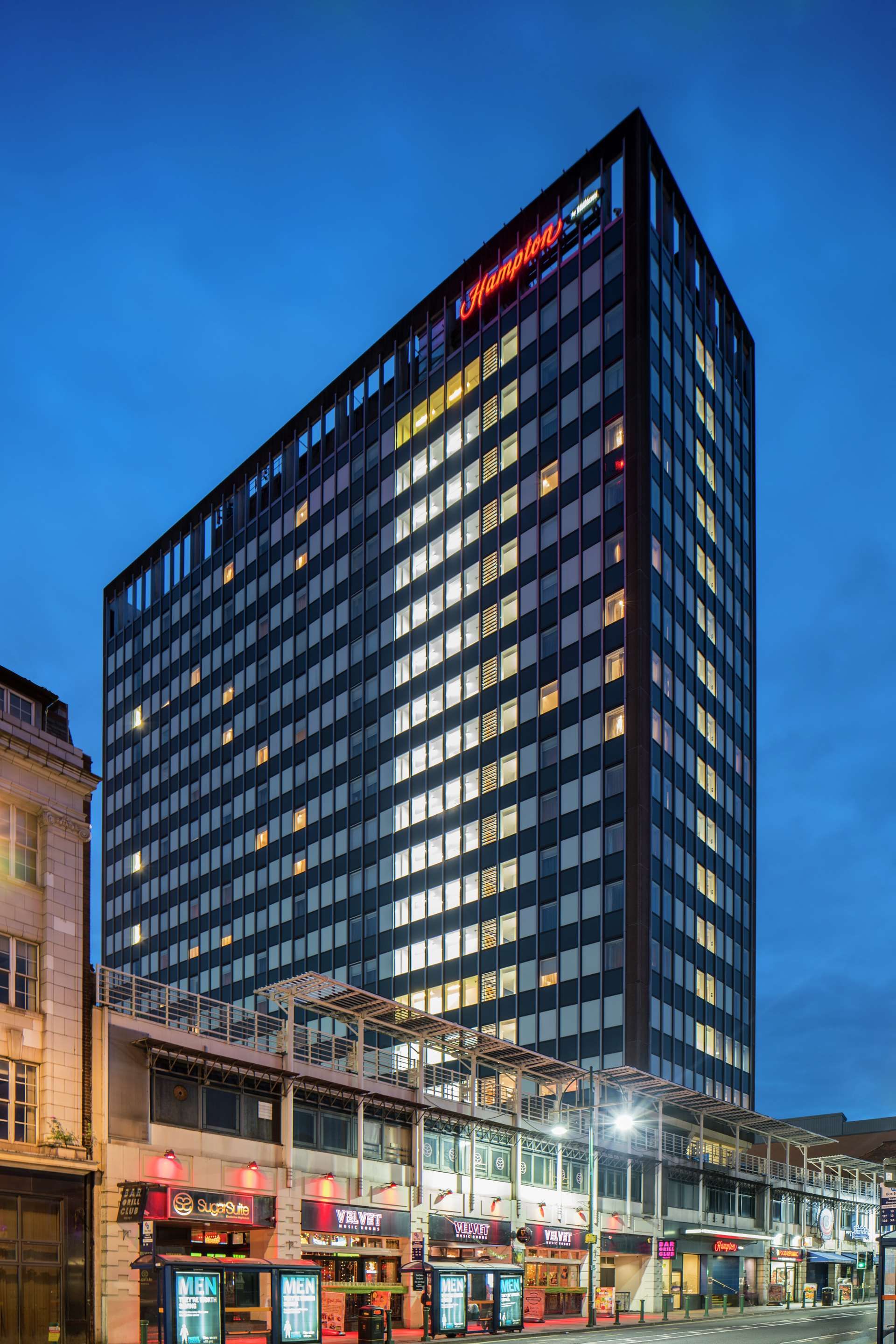 Hampton by Hilton Birmingham Broad Street - בירמינגהם - בניין