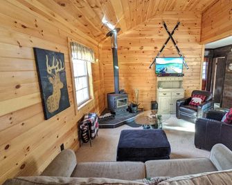 Lake life at Woodford Cottage - Bennington - Wohnzimmer