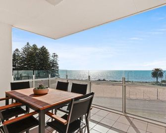 The Penthouse With Views - Victor Harbor - Balcony
