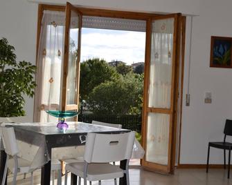 Via Dante 10 Apartment - Sirolo - Comedor