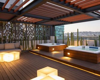 Hotel Real del Rio - Tijuana - Patio