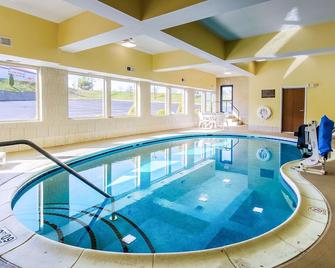 Comfort Suites Wytheville - Wytheville - Басейн