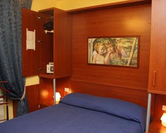 Viennese Due - Roma - Camera da letto