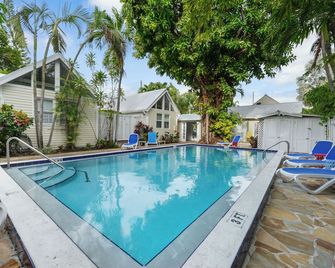 Osprey Studio @ The Colony-Sleeps Up To 4 - Key West - Pool