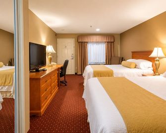 Burbank Inn and Suites - Burbank - Schlafzimmer