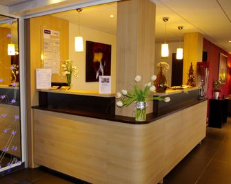 Kyriad Quimper Sud - קימפה - דלפק קבלה