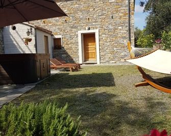Agriturismo Dinoabbo Apt - Borgomaro