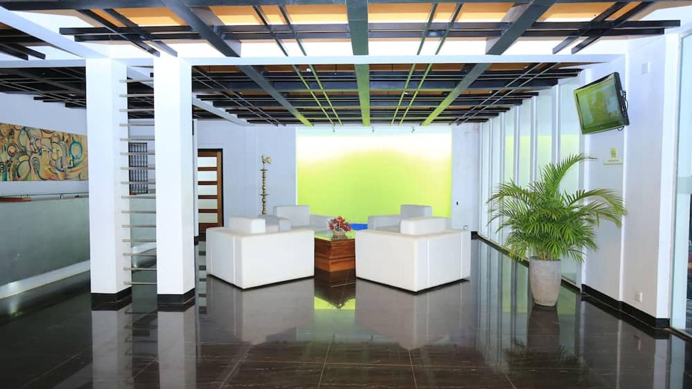 Subhas Tourist Hotel