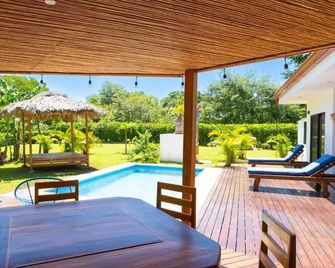 Casa Callie- 3 Bedroom House With Pool - Tamarindo