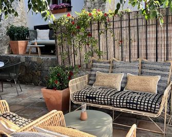 Hostal Del Vino La Costera - Altea - Pati