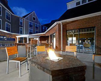 Homewood Suites by Hilton Chicago-Lincolnshire - Lincolnshire - Edificio