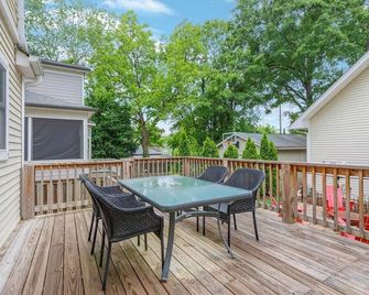 Outdoor Oasis in Popular Plaza Midwood - Charlotte - Balkon