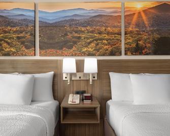 Days Inn by Wyndham Canton - Canton - Slaapkamer