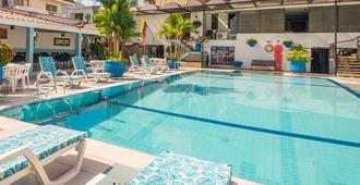 唐羅羅酒店 - 比亞維森西奧 - 比亞維森西奧 - 游泳池