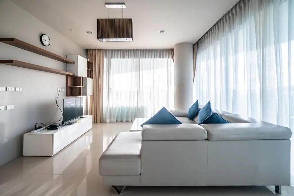 Spacious Apartment With Jacuzzi and Ocean View - Karon - Sala de estar
