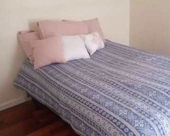 Godlyone Bedroom Free Parking - Niskayuna - Bedroom