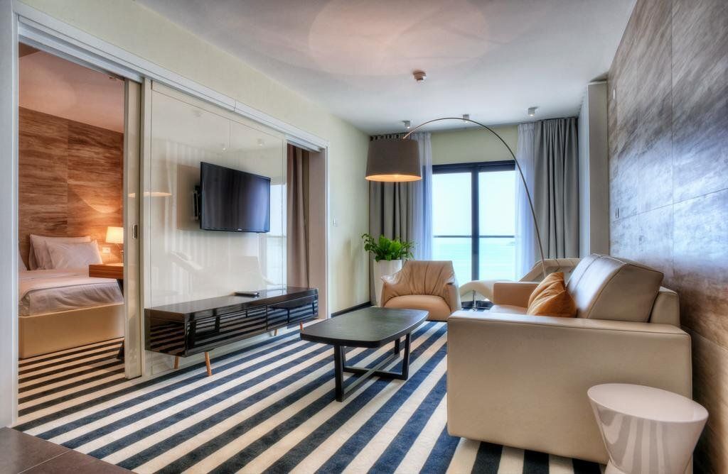 فندق أليكساندار رافايلوفيتسي