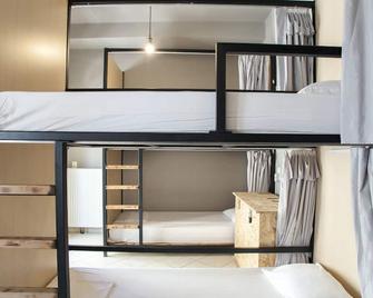 So Young Hostel - Heraklion - Bedroom