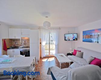 Villa Casablanca - Supetar - Olohuone