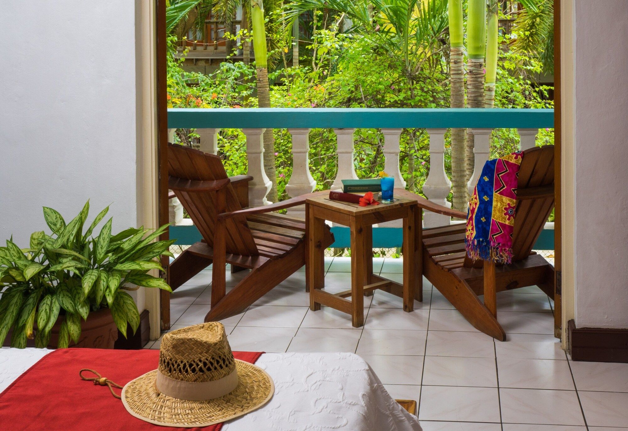 Legends Beach Resort - נגריל - מרפסת