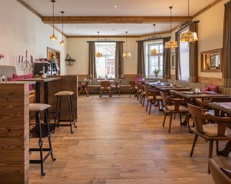 Hotel Unter den Linden - Кремс-на-Дунаї - Ресторан