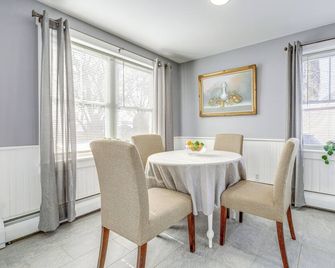 1/2 Mi to Dtwn & Harbor Park: Home w/ Large Yard! - Rockland - Dining room
