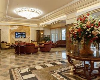 Grand Hotel Vidgof - Czelabińsk - Lobby