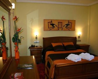 Complejo Aldeola - Malpica de Bergantinos - Chambre