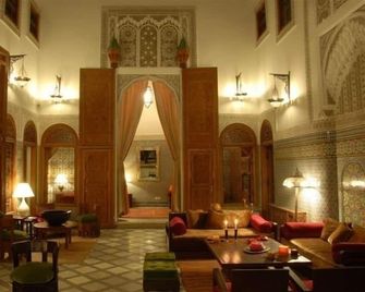Riad Au 20 Jasmins - פז - טרקלין