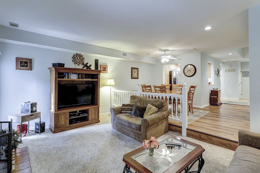 Evian 190 - הילטון הד איילנד - סלון