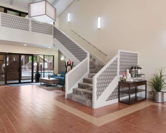Quality Inn Magnolia - Magnolia - Lobby